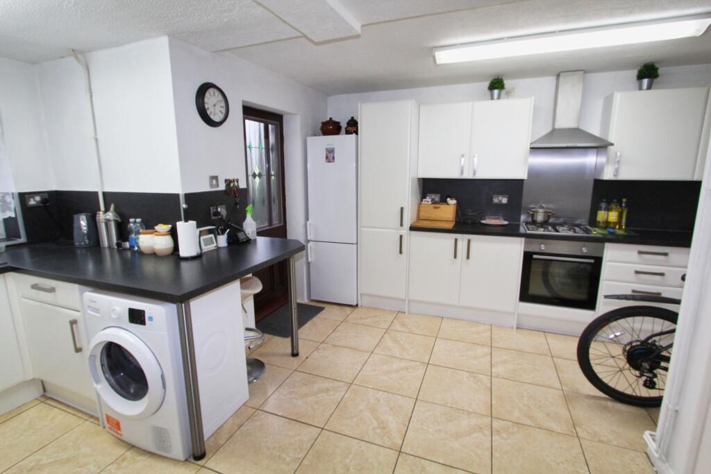 House in Leicester, North Northamptonshire - View 3