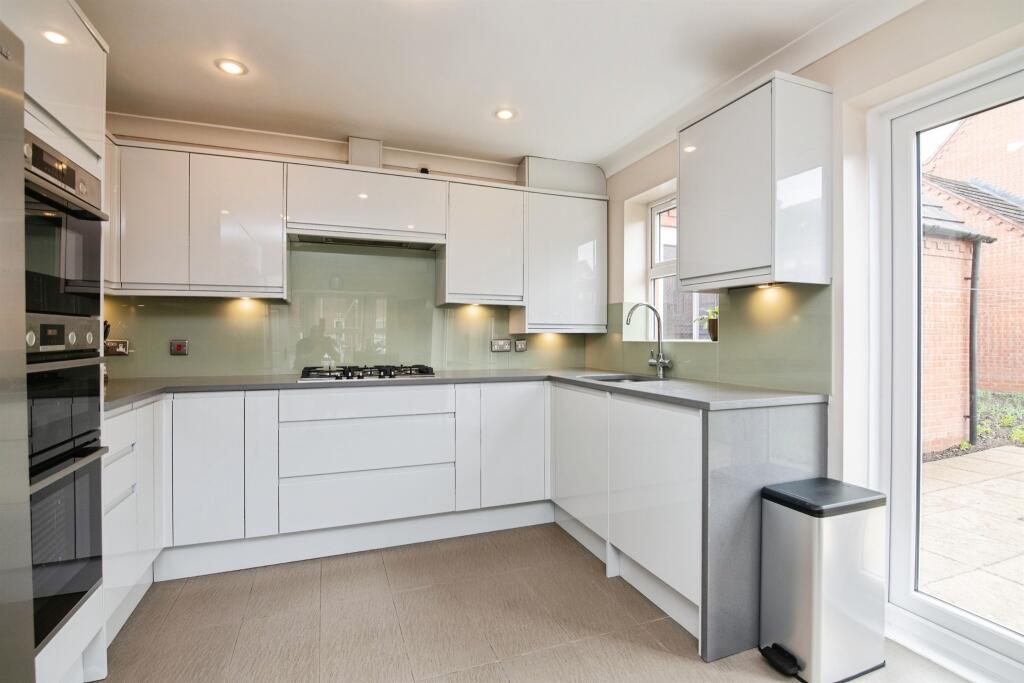 Harrington Croft, West Bromwich photo 4