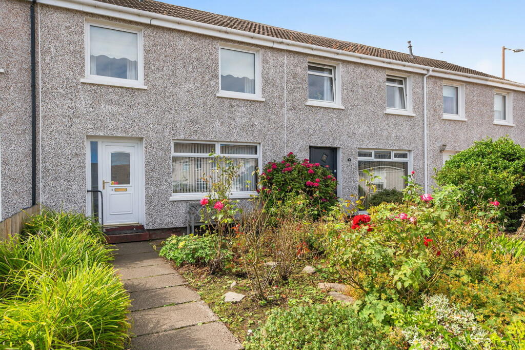 Main image of property: 6 Carrick Court, Stirling, FK7 7QY