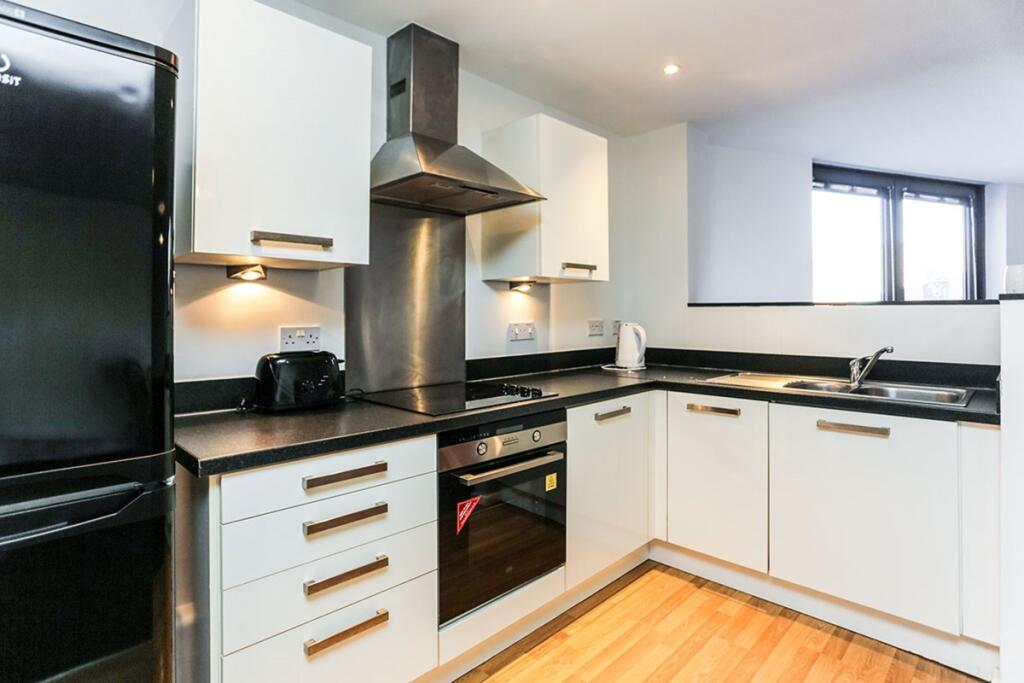 Apartment in Sheffield - View 3
