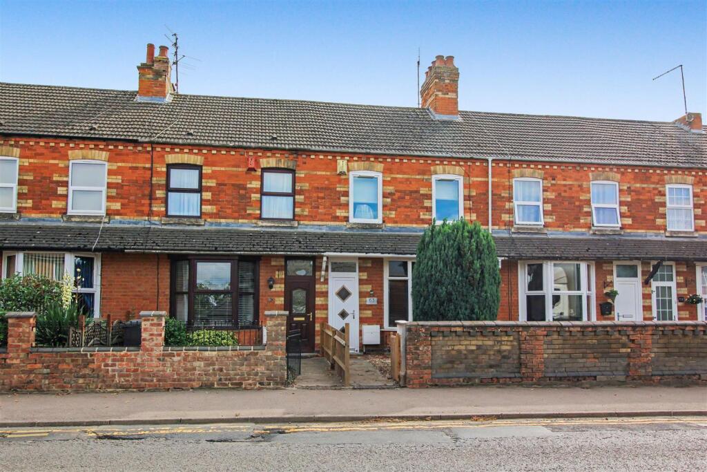Main image of property: NN9 Wellingborough Road, Finedon
