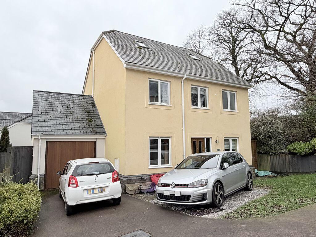 Main image of property: Llantilio Pertholey, Abergavenny