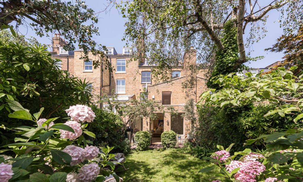 Main image of property: LILLIESHALL ROAD, SW4