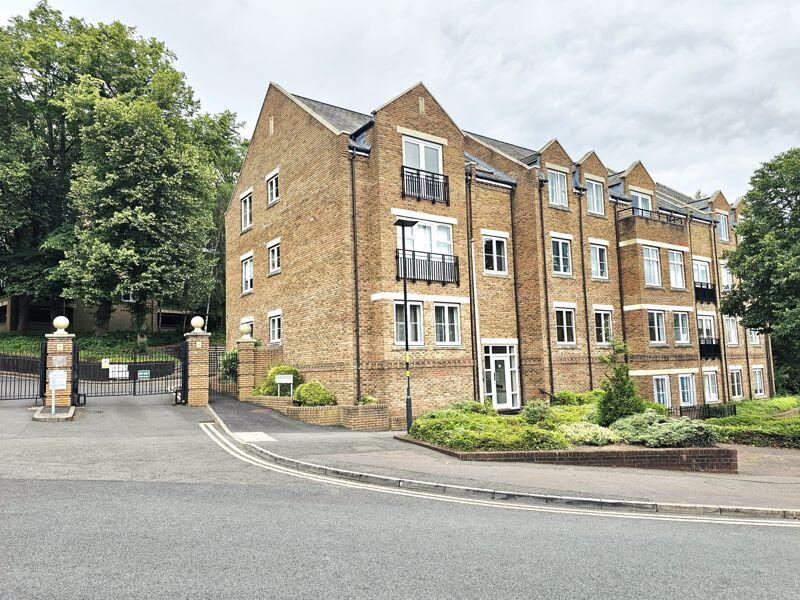 Caversham Place, Sutton Coldfield, B73 6HW