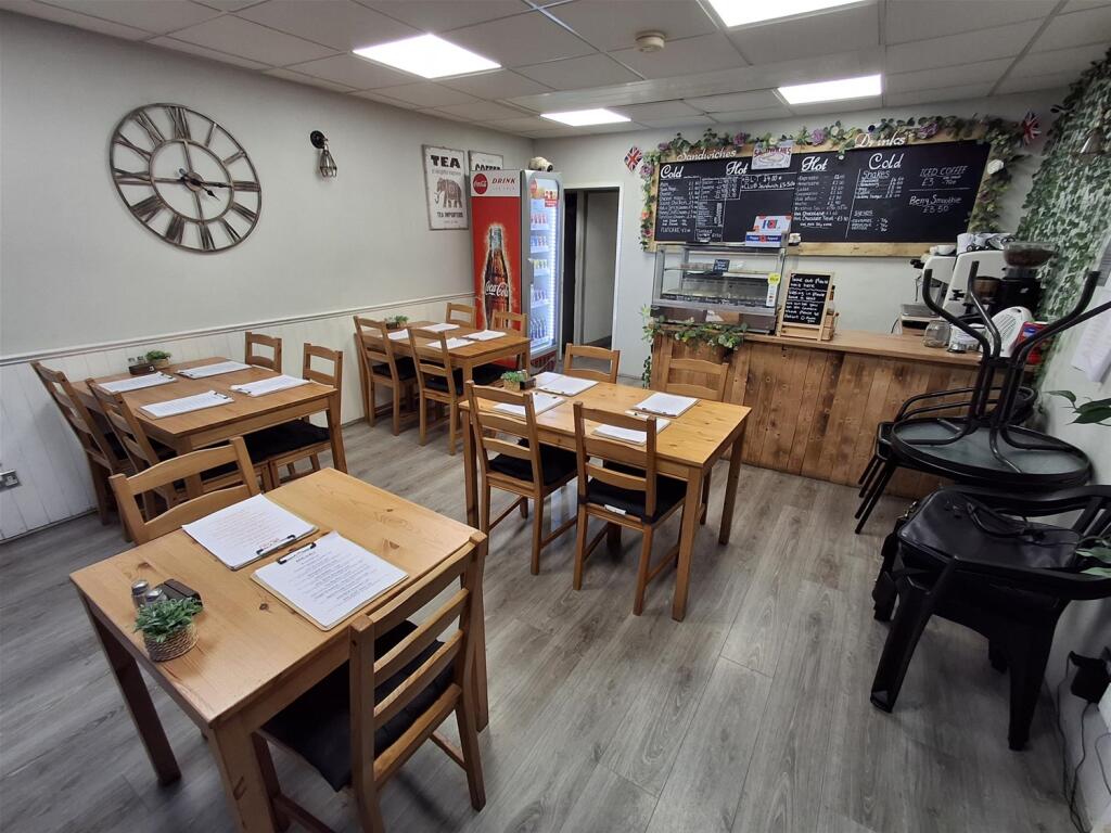 Main image of property: Cafe & Sandwich Bars, West Yorkshire
