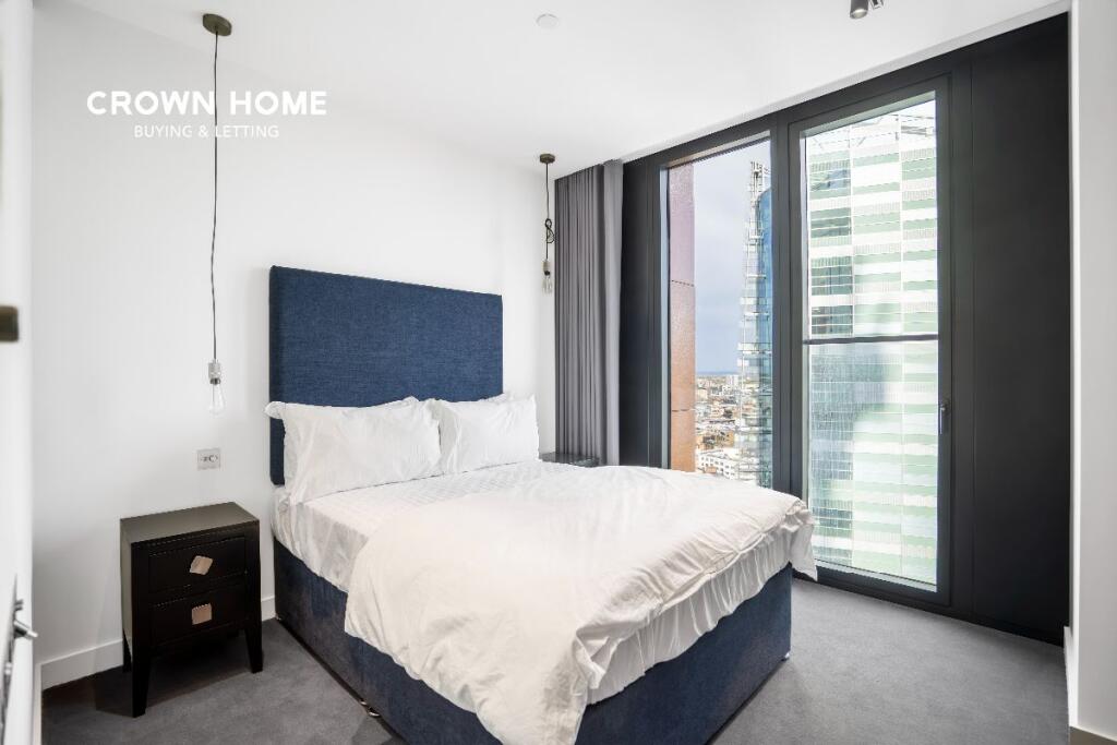 Apartment in London - More