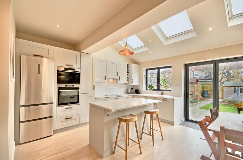House in London - View 5