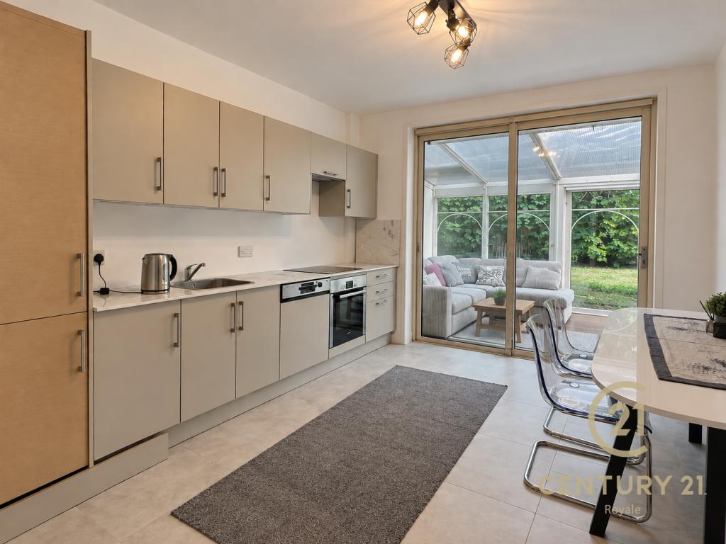 House in Kingston upon Thames - View 4