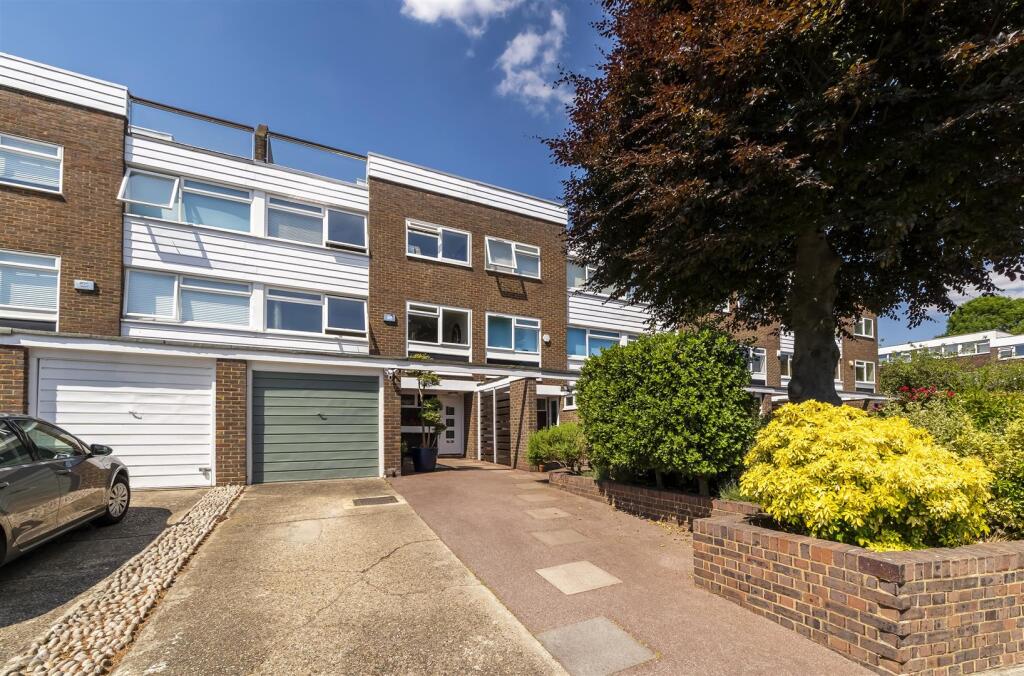 Main image of property: Whiteledges, Ealing, W13