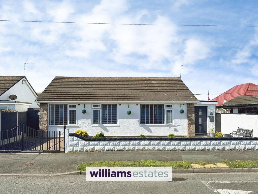 3-bed detached on Warren Drive, Prestatyn, LL19, £230,000