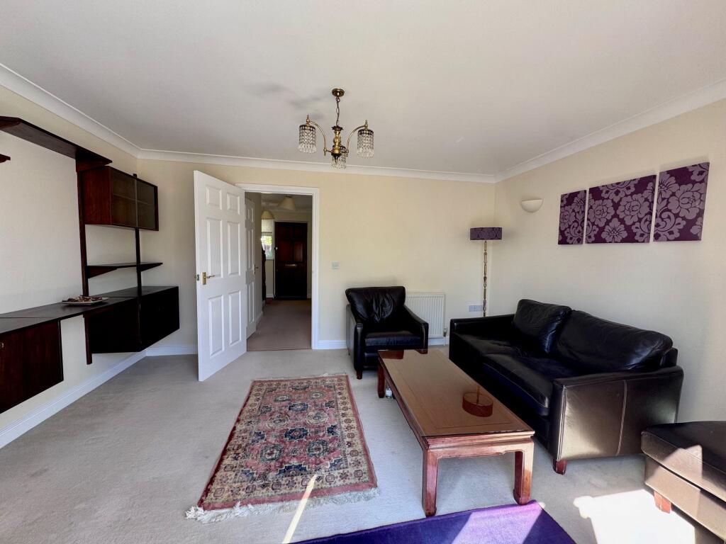 House in Guildford, Onslow Village - View 2