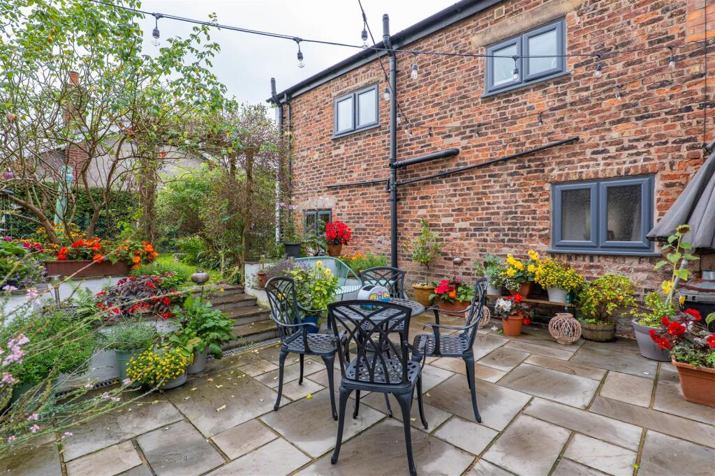 House in Preston - View 4