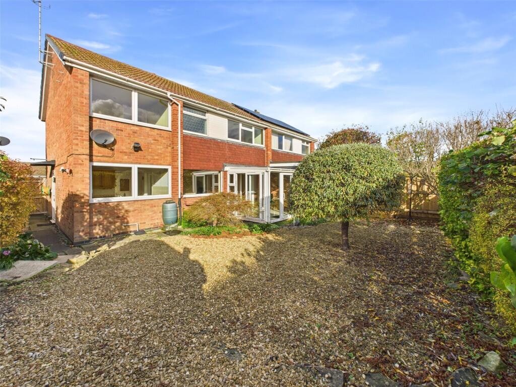Wimborne Close, Up Hatherley, Cheltenham, Gloucestershire, GL51 photo 4