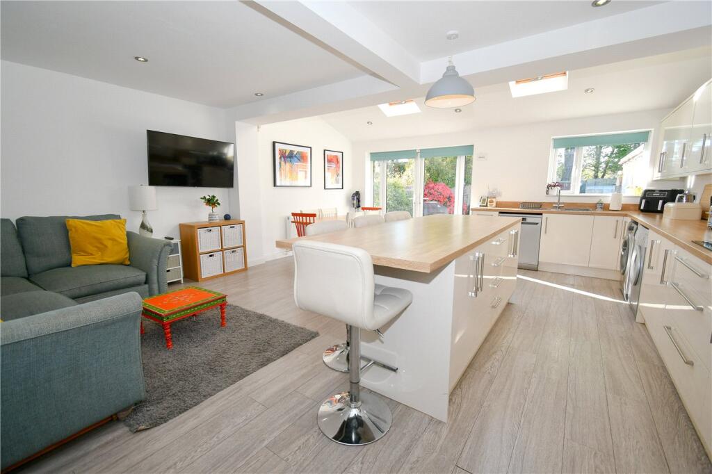 Manor Road, Eastham, Wirral photo 3