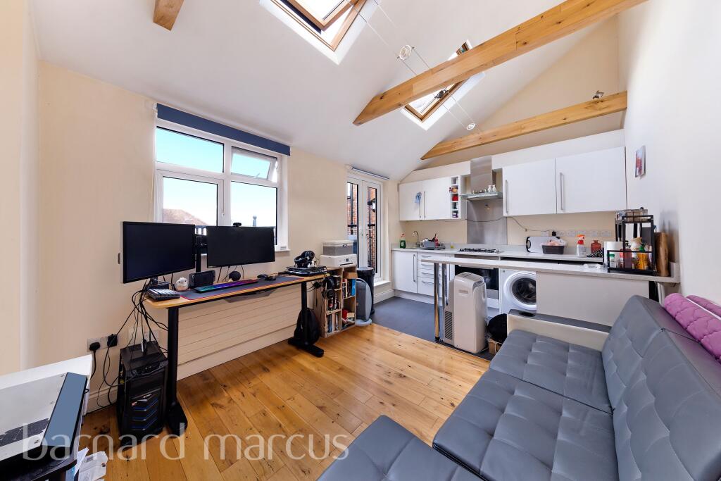 Apartment in Bromley - View 5