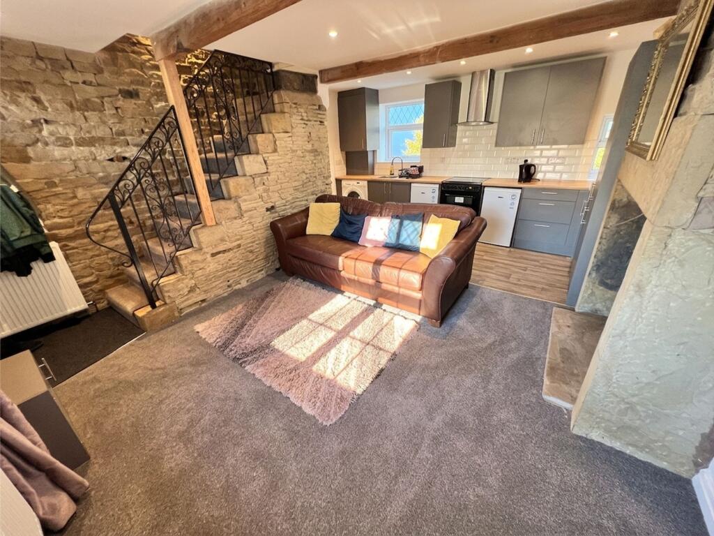 Cockley Hill Lane, Huddersfield, HD5 photo 3