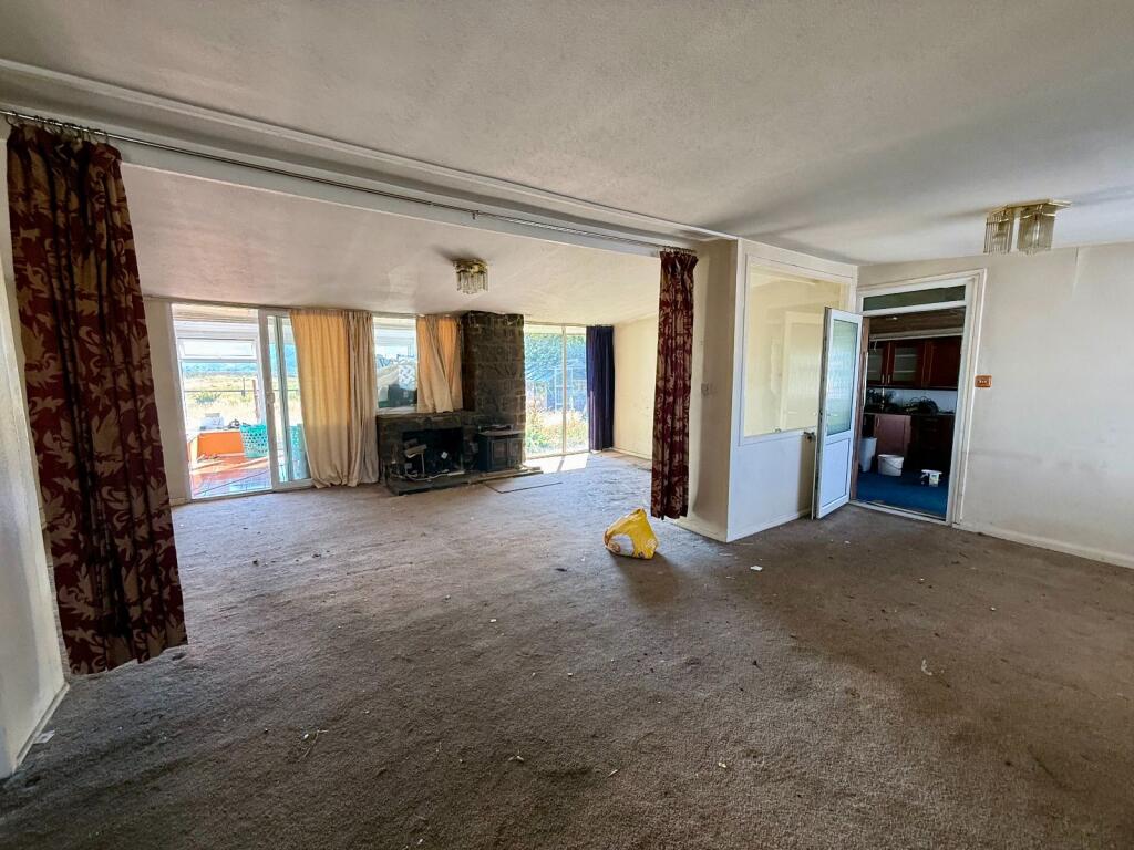 Swn Y Mor, Llewelyn Drive, Fairbourne, LL38 2DQ photo 2