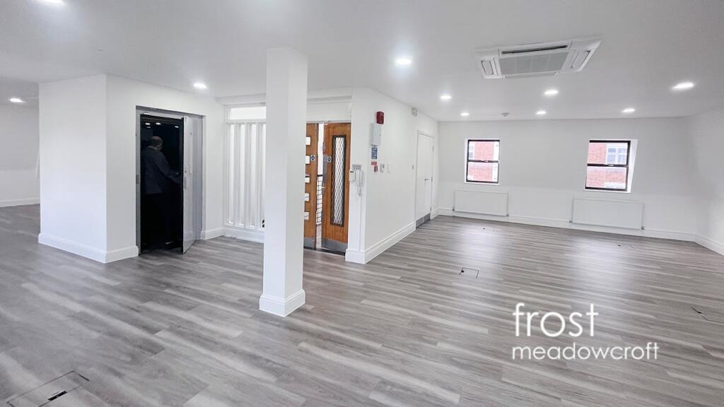 Bishops Park House Fulham High St SW6 Office to let west london office 7.jpg