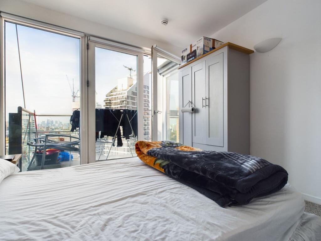 Apartment in London - More
