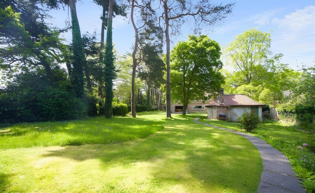 House in Merley, Hillbourne, Broadstone - View 5