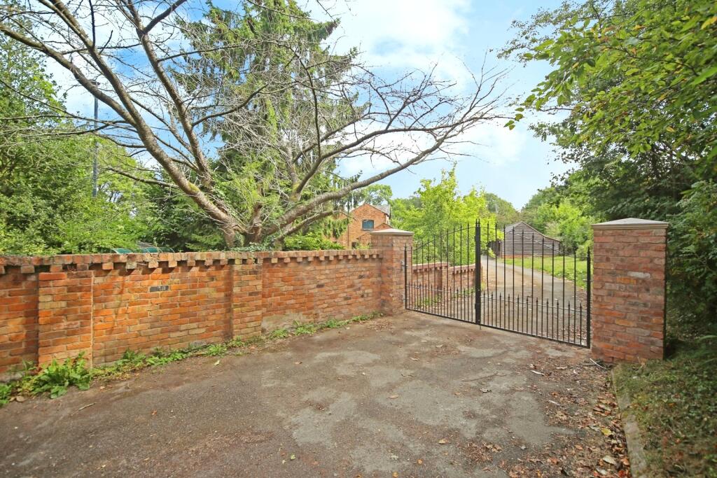 Warwick Road, Stratford-upon-Avon, Warwickshire, CV37 photo 4