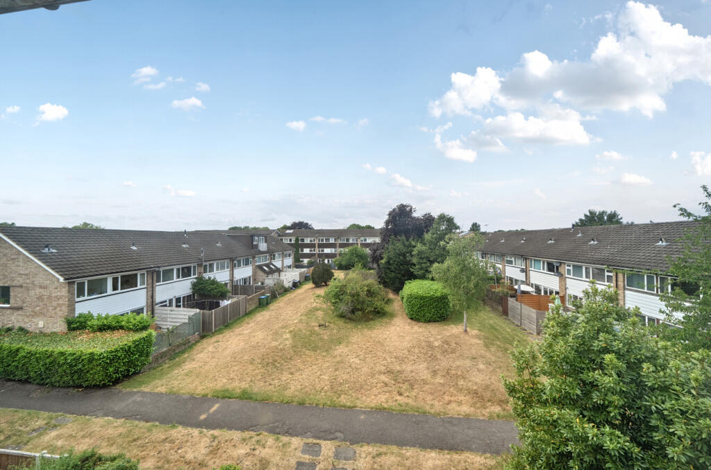 House in Elmbridge, Molesey - View 5