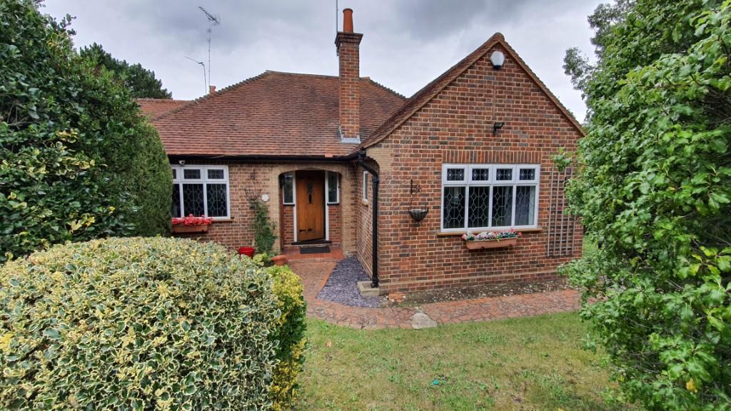 Main image of property: Hainault Road, Chigwell, Essex, IG7