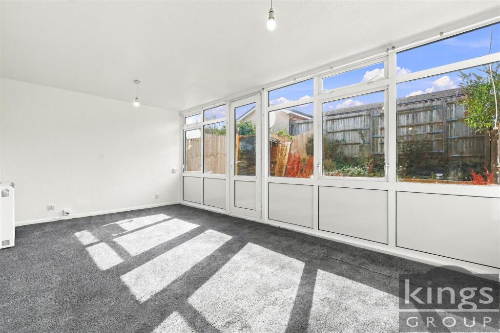 House in Harlow, Staple Tye - View 5