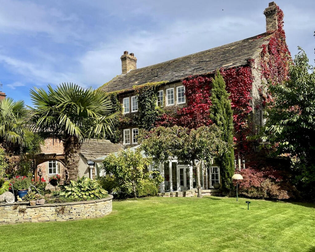 Main image of property: Main Road, Sheffield, S12