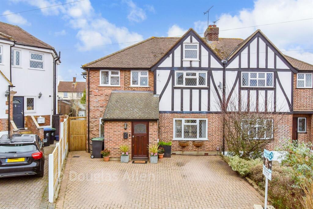 Main image of property: Roding View, Buckhurst Hill, Essex