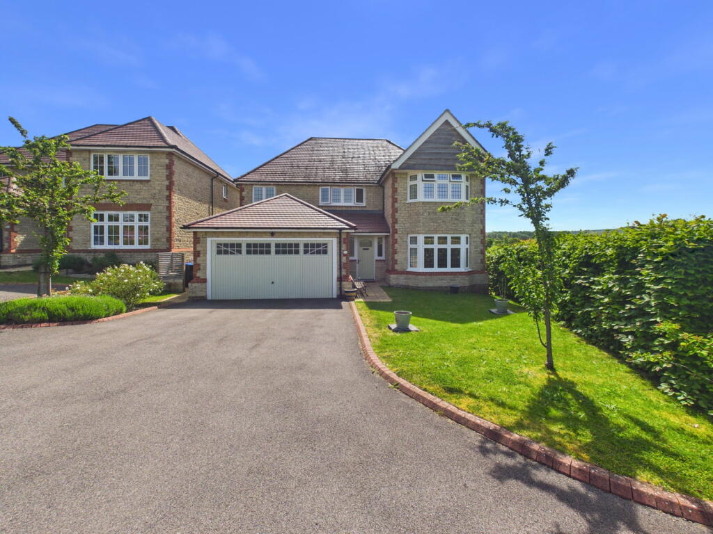 Main image of property: Acorn Lane , Calne , SN11 0FP