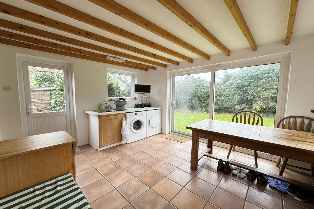 House in Southampton - View 5
