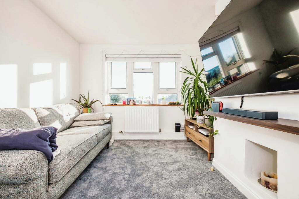 Main image of property: Boundstone Close, Lancing, BN15