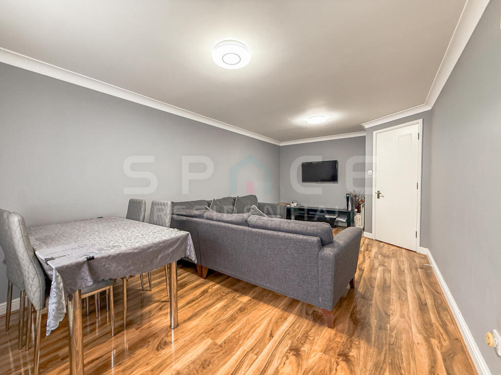 Apartment in Harrow - View 4
