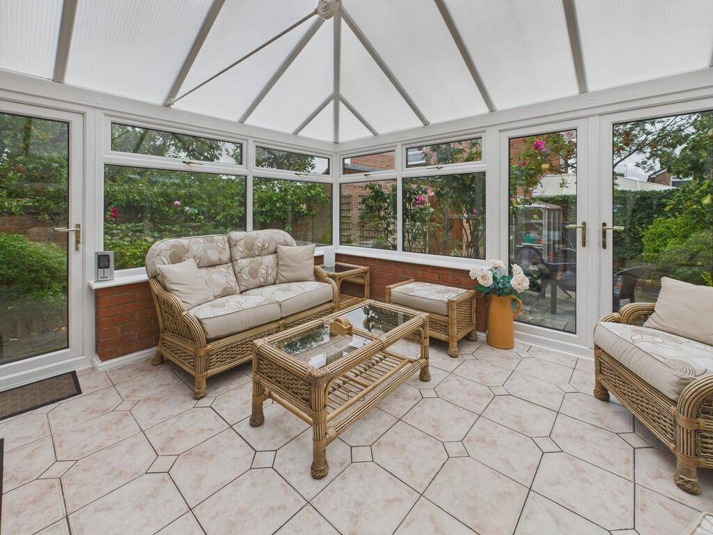 House in Chesterfield, Derbyshire - View 3