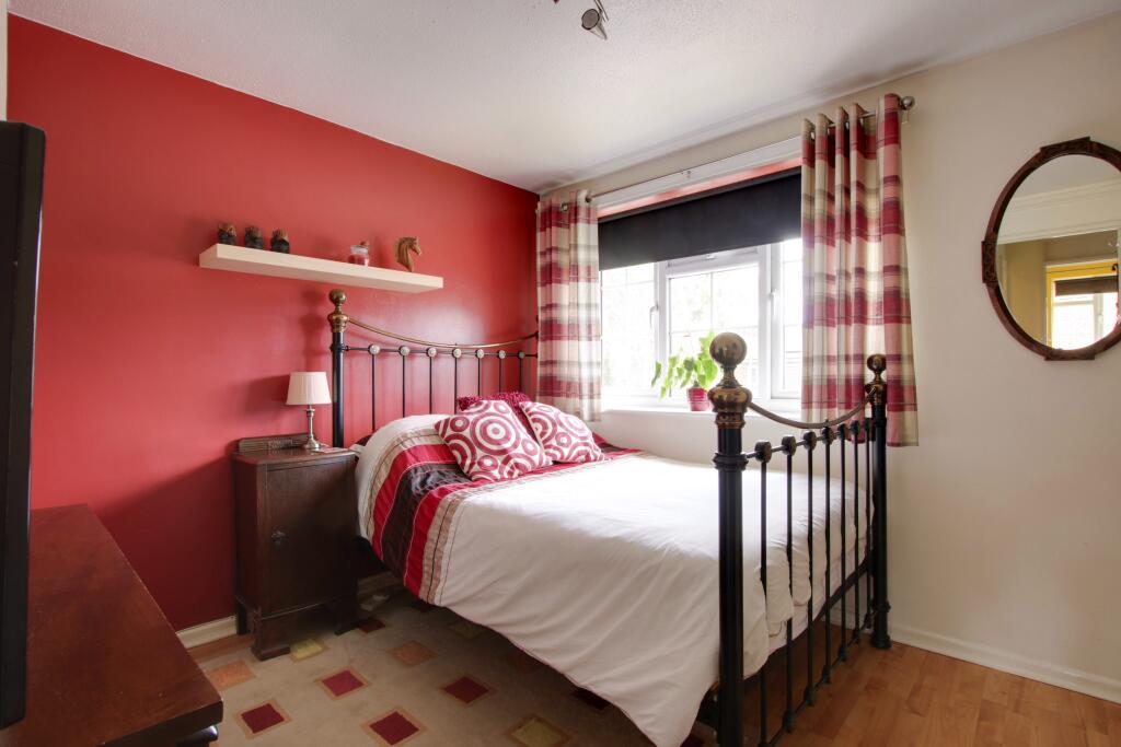 House in Fareham, Hampshire - More