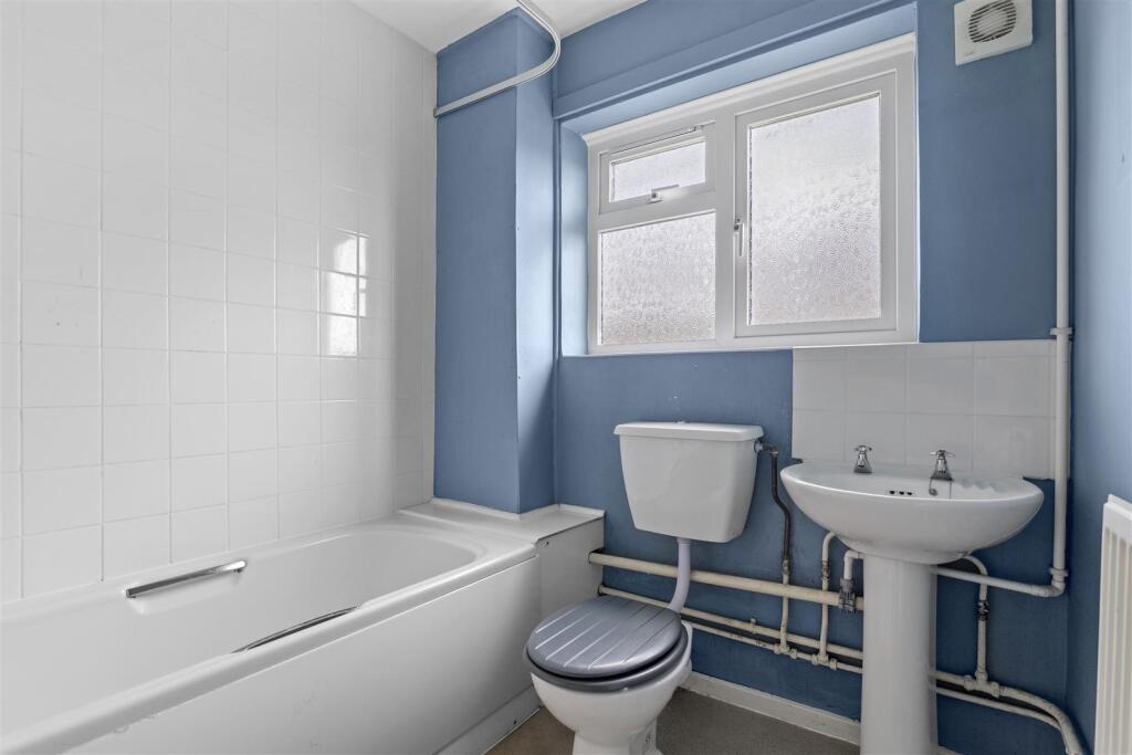 Additional image 5 of Seggs Lane, Alcester