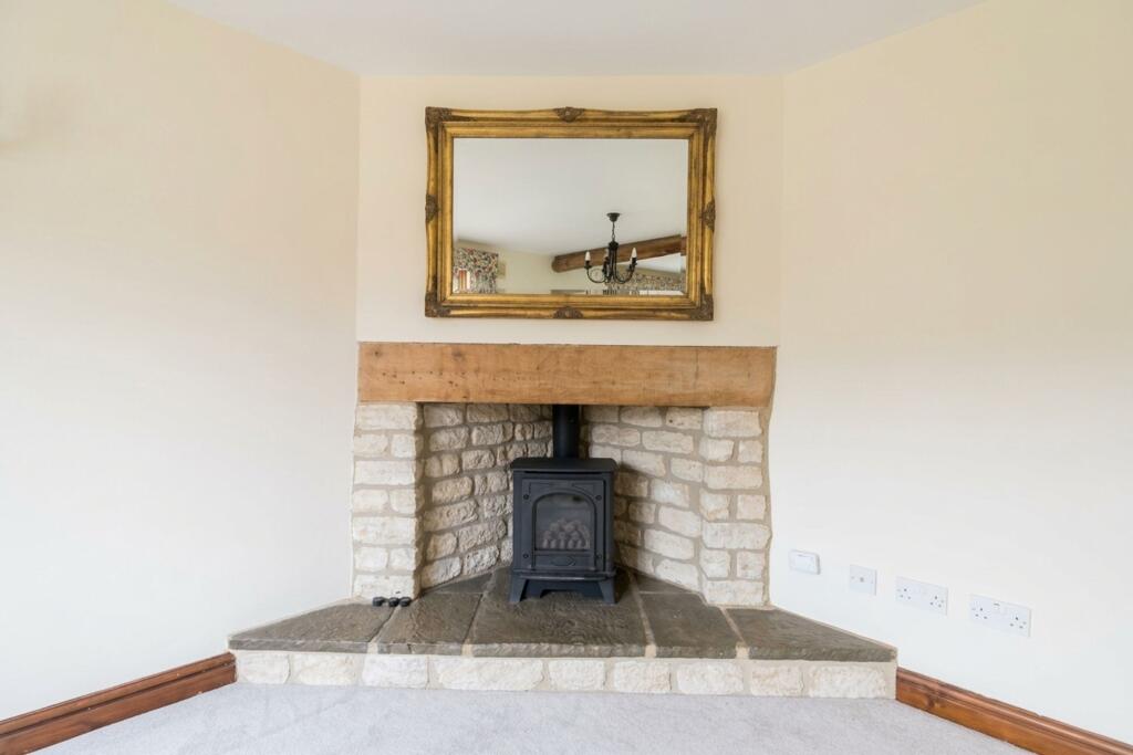 House in Worcester - View 5
