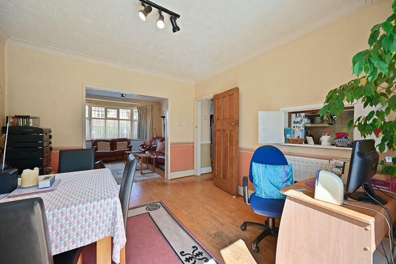 House in Harrow - View 5