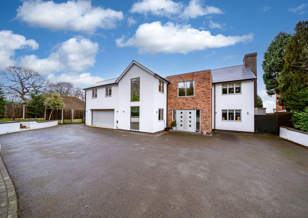 Main image of property: Little Oaks Drive, Lawnswood, Stourbridge