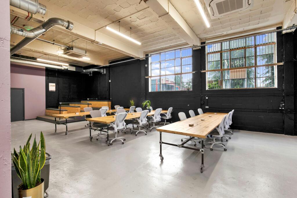 Hive Co-Working - 7.jpg