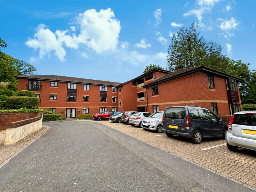 Main image of property: Oldway Road, Preston, Paignton