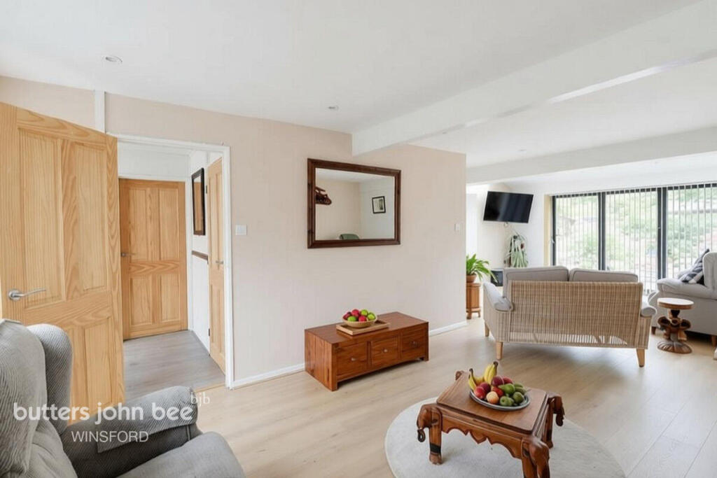 Hampstead Court, Winsford photo 4