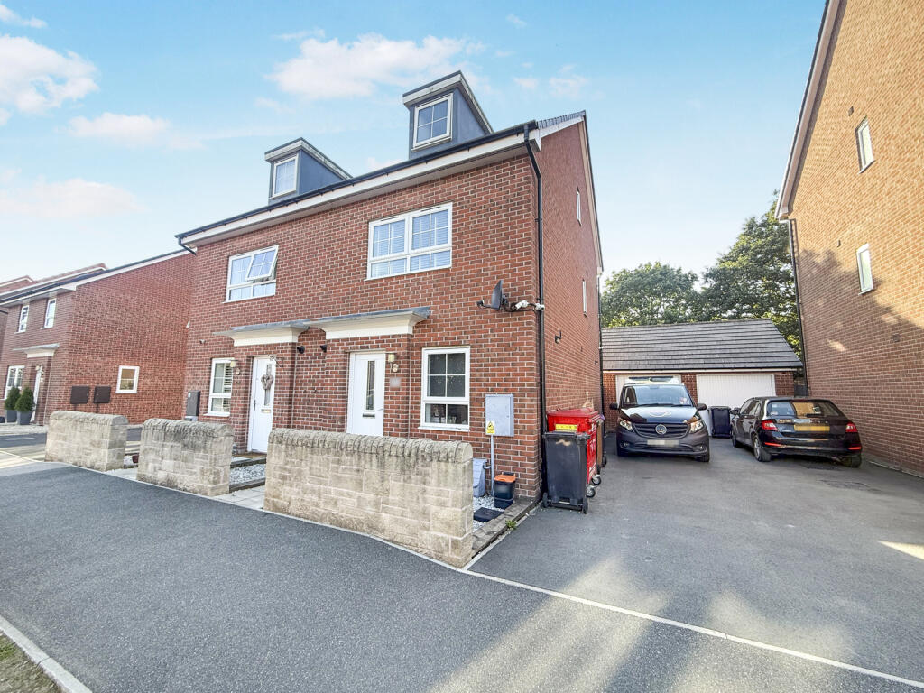 Main image of property: Brutus Court, North Hykeham, Lincoln, Lincolnshire, LN6