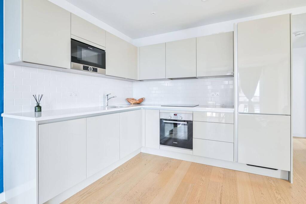 Main image of property: Sayer Street, Elephant and Castle, London, SE17