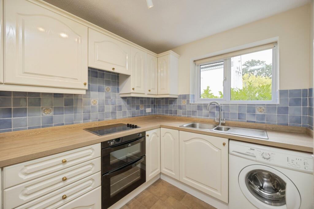 Apartment in Tunbridge Wells, Rusthall - View 5