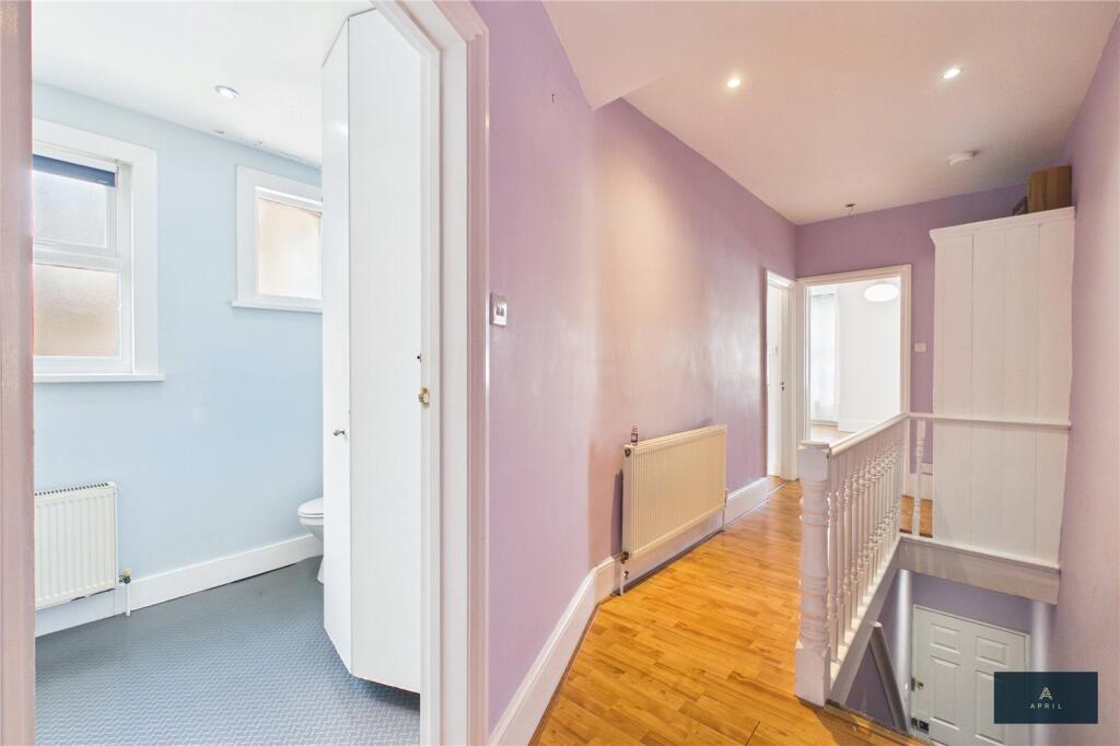 Apartment in London - View 4