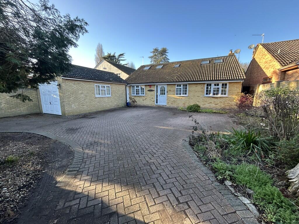 Main image of property: Avenue Road, Hoddesdon