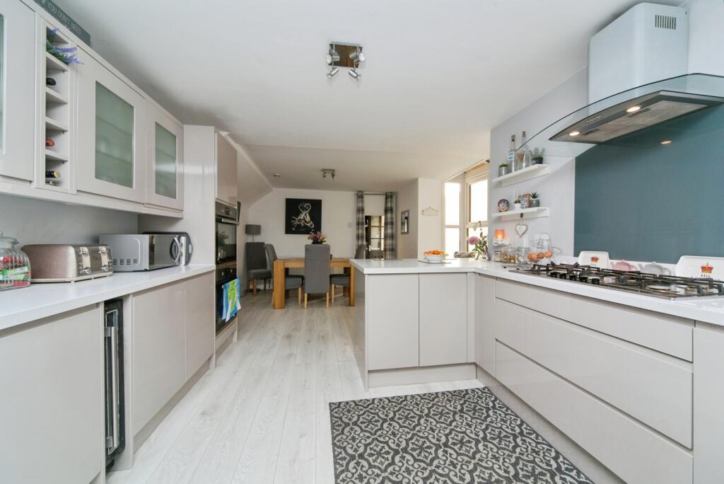 House in Llandudno - View 3