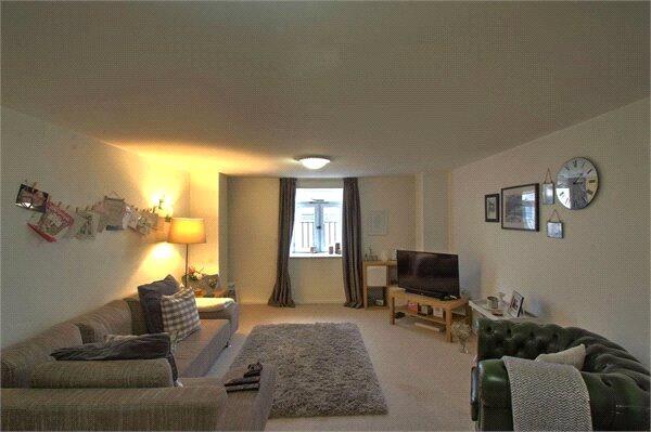 Apartment in Newcastle upon Tyne - View 2